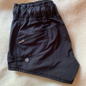 Black Lululemon shorts 3”